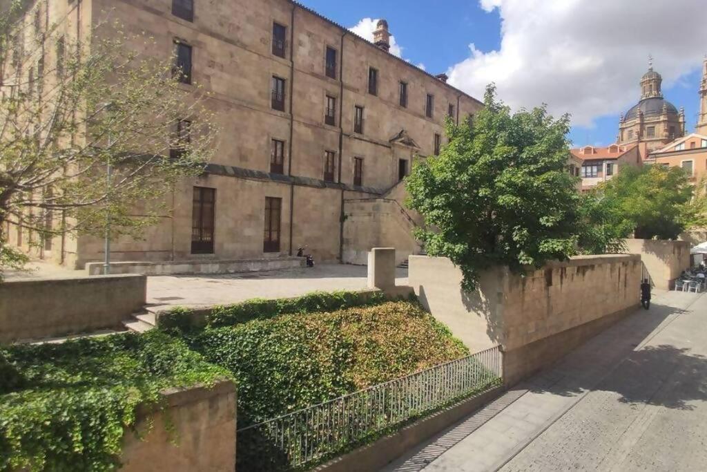 Apartamento Torre De La Clerecia Centro Apartment Salamanca Exterior photo