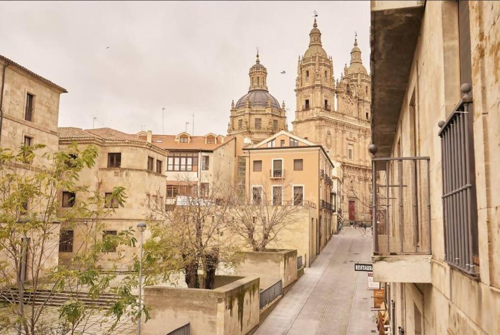 Apartamento Torre De La Clerecia Centro Apartment Salamanca Exterior photo